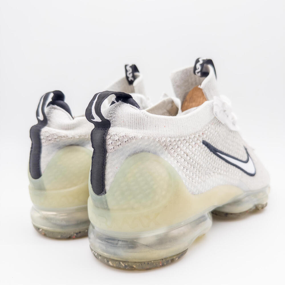 Nike Air VaporMax 2021 Flyknit Mens 'Monochrome' Size 12 - Picture 5 of 15